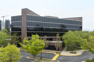 1902 Campus Commons Dr, Reston, VA for rent Building Photo- Image 1 of 18