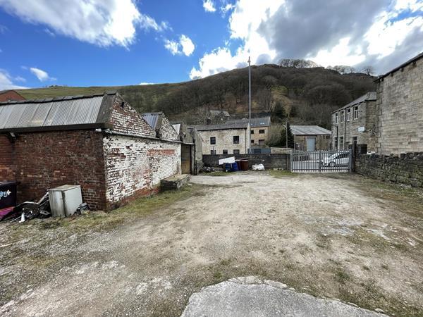 400 Burnley Rd, Todmorden for sale Building Photo- Image 1 of 1