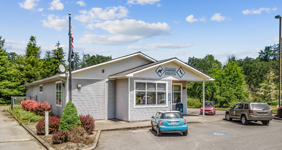 241 3rd St, Scotts Mills, OR for sale - Primary Photo - Image 1 of 1