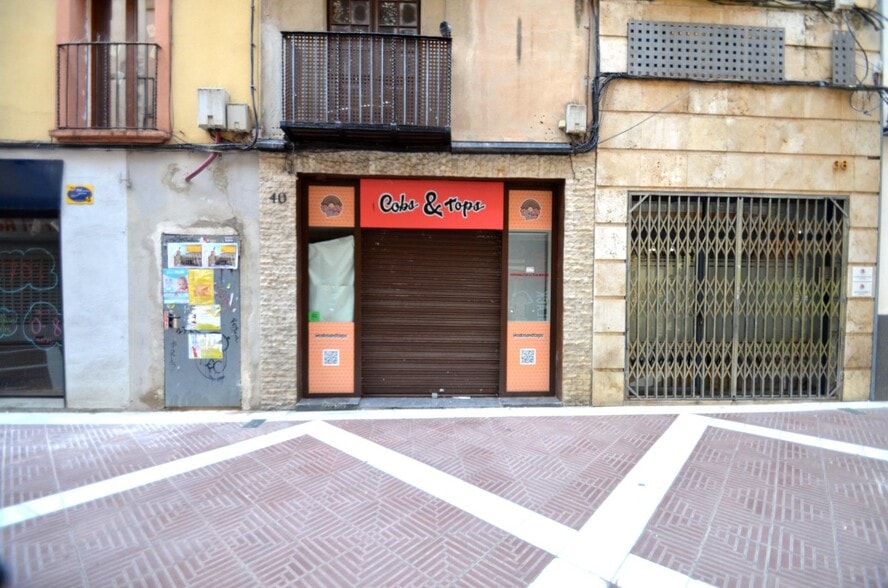 Carrer Caputxins, Vilanova i la Geltrú, Barcelona to rent - Primary Photo - Image 1 of 3