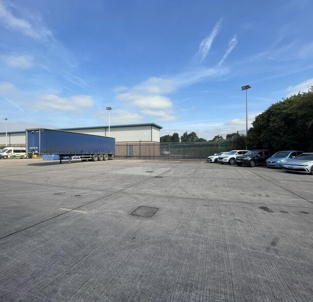 Tollgate Dr, Stafford to rent - Building Photo - Image 2 of 2