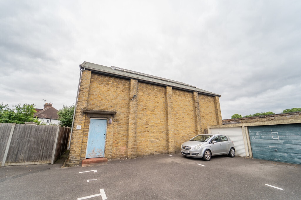 Kneller Rd, Twickenham for sale Building Photo- Image 1 of 10