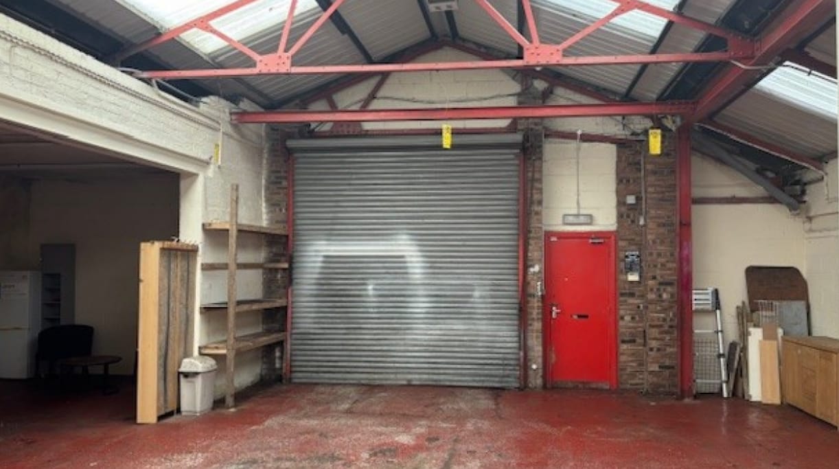 St Annes Rd, Willenhall, WMD WV13 1SA - Unit 2 -  - Interior Photo - Image 1 of 3