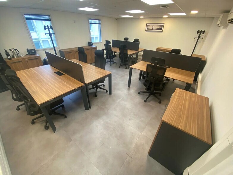 62 Quai Des Carrieres, Charenton-le-Pont to rent - Interior Photo - Image 3 of 4