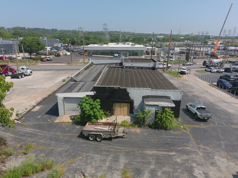 1215 W Ridge Pike, Conshohocken, PA for rent - Building Photo - Image 3 of 5