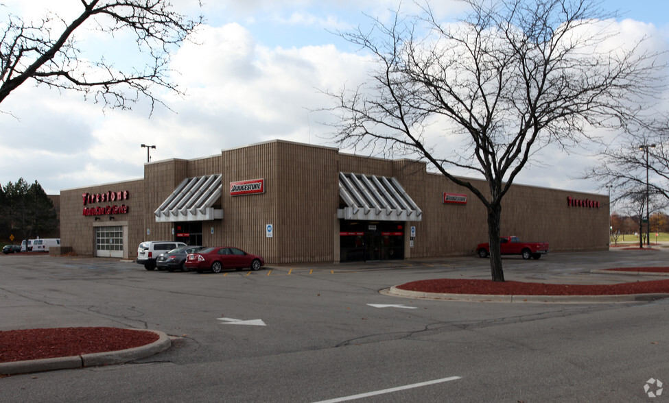 18900 Michigan Ave, Dearborn, MI for rent - Primary Photo - Image 1 of 3