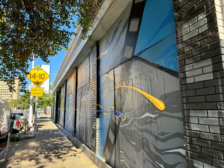 3080 Broadway, Oakland, CA for sale - Building Photo - Image 2 of 11