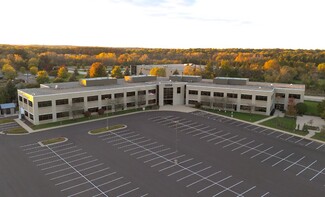 More details for 5000 S Towne Dr, New Berlin, WI - Office for Rent