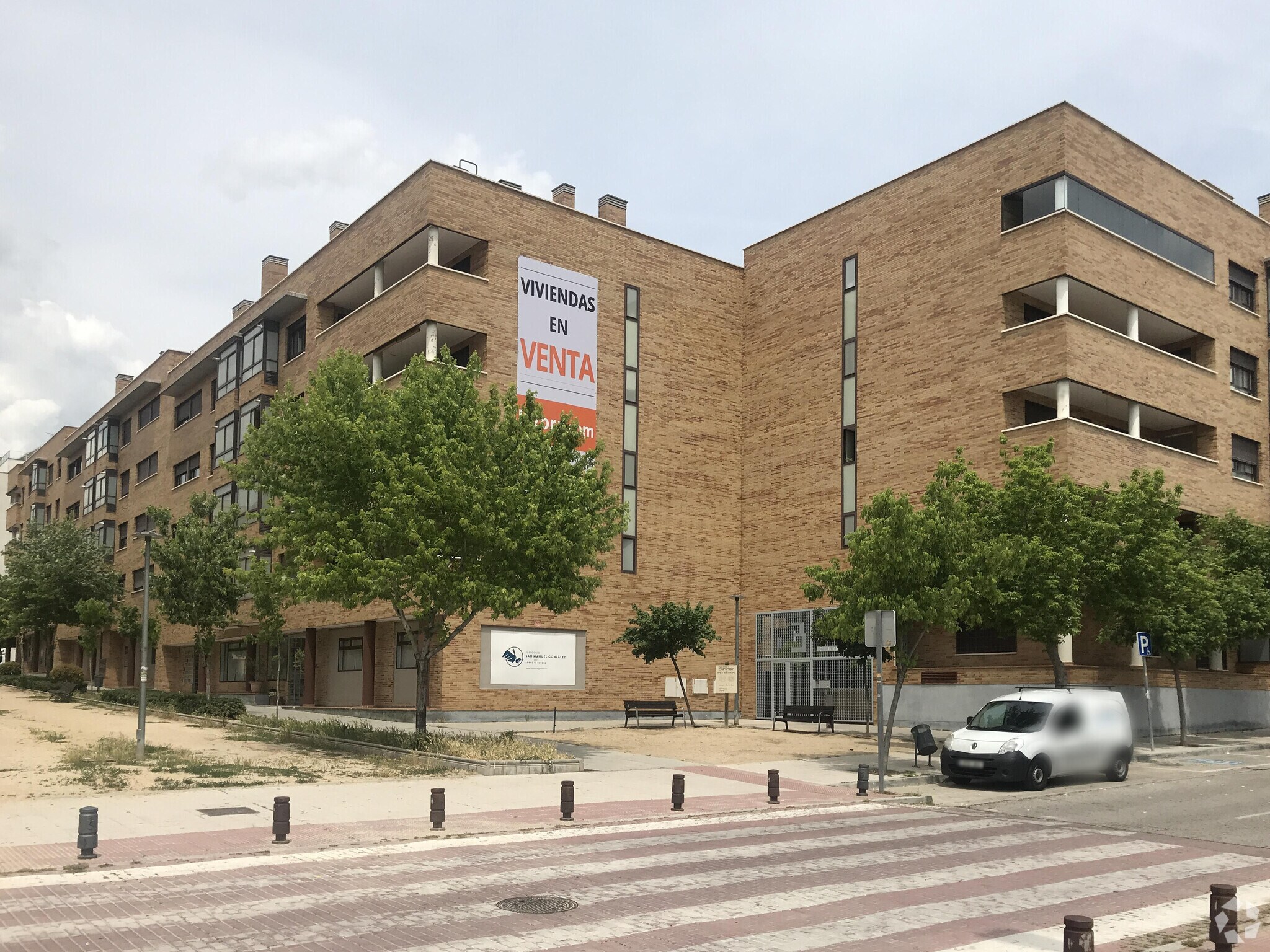 Calle Juan Gris, 3, San Sebastián de los Reyes, Madrid for sale Primary Photo- Image 1 of 2