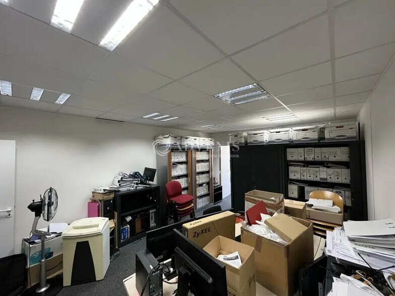 Office in Rosny-sous-Bois to rent - Interior Photo - Image 3 of 12