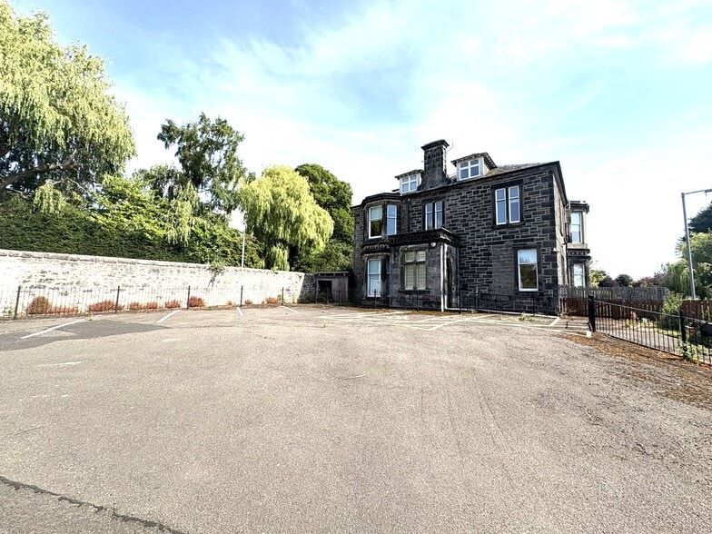 Comely Park, Dunfermline to rent - Building Photo - Image 3 of 19