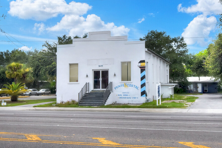 1649 3rd St SW, Winter Haven, FL for rent - Primary Photo - Image 1 of 42