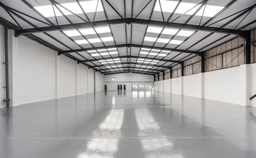 Manor Rd, Erith to rent Primary Photo- Image 1 of 3