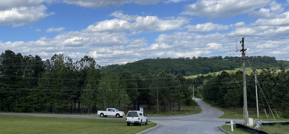 1494 Happy Valley Rd, Rossville, GA for sale - Building Photo - Image 1 of 6