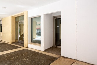 Avenida de la República Argentina, 52, Sevilla, Sevilla to rent Building Photo- Image 2 of 5