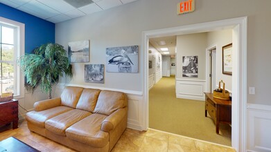 10 Plantation Park Dr, Bluffton, SC for sale Lobby- Image 1 of 7