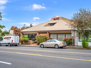 2927–2933 E Burnside, Portland, OR for rent Building Photo- Image 1 of 4