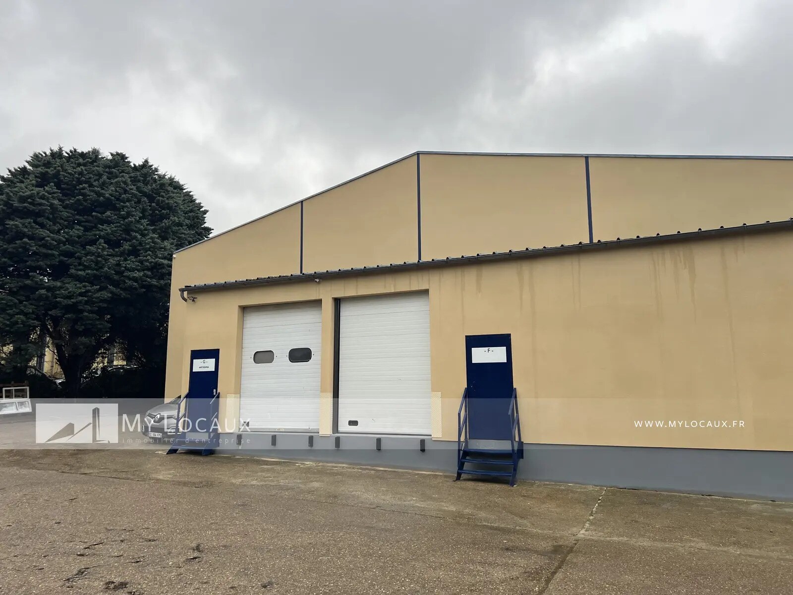 Industrial in Eaubonne to rent Building Photo- Image 1 of 8