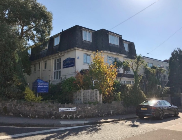 1 Quinta Rd, Torquay for sale Primary Photo- Image 1 of 1