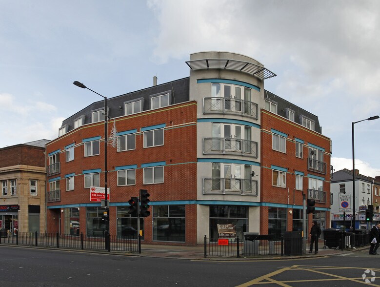 Green Lanes, London for sale - Primary Photo - Image 1 of 1