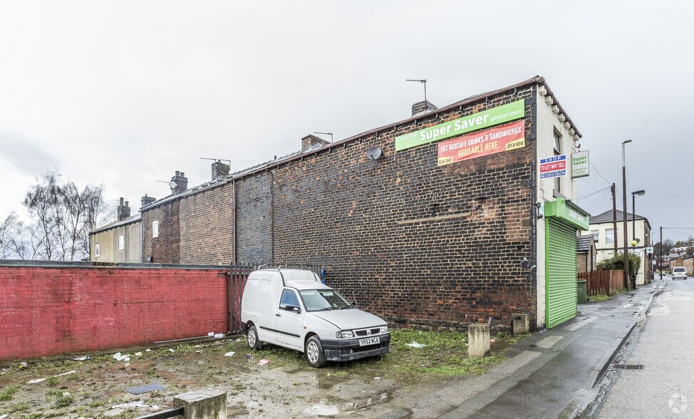 113 Hechmondwike Rd, Dewsbury for sale - Building Photo - Image 2 of 13