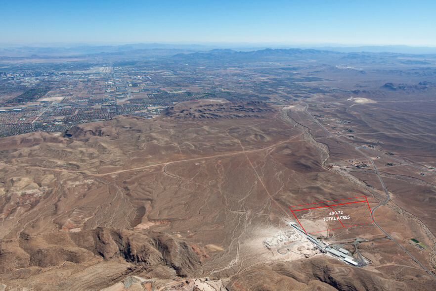 Blue Diamond Rd, Las Vegas, NV for sale - Primary Photo - Image 1 of 1