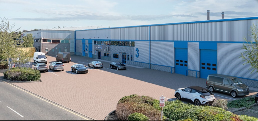 136-138 Beddington Farm Rd, Croydon to rent Building Photo- Image 1 of 2