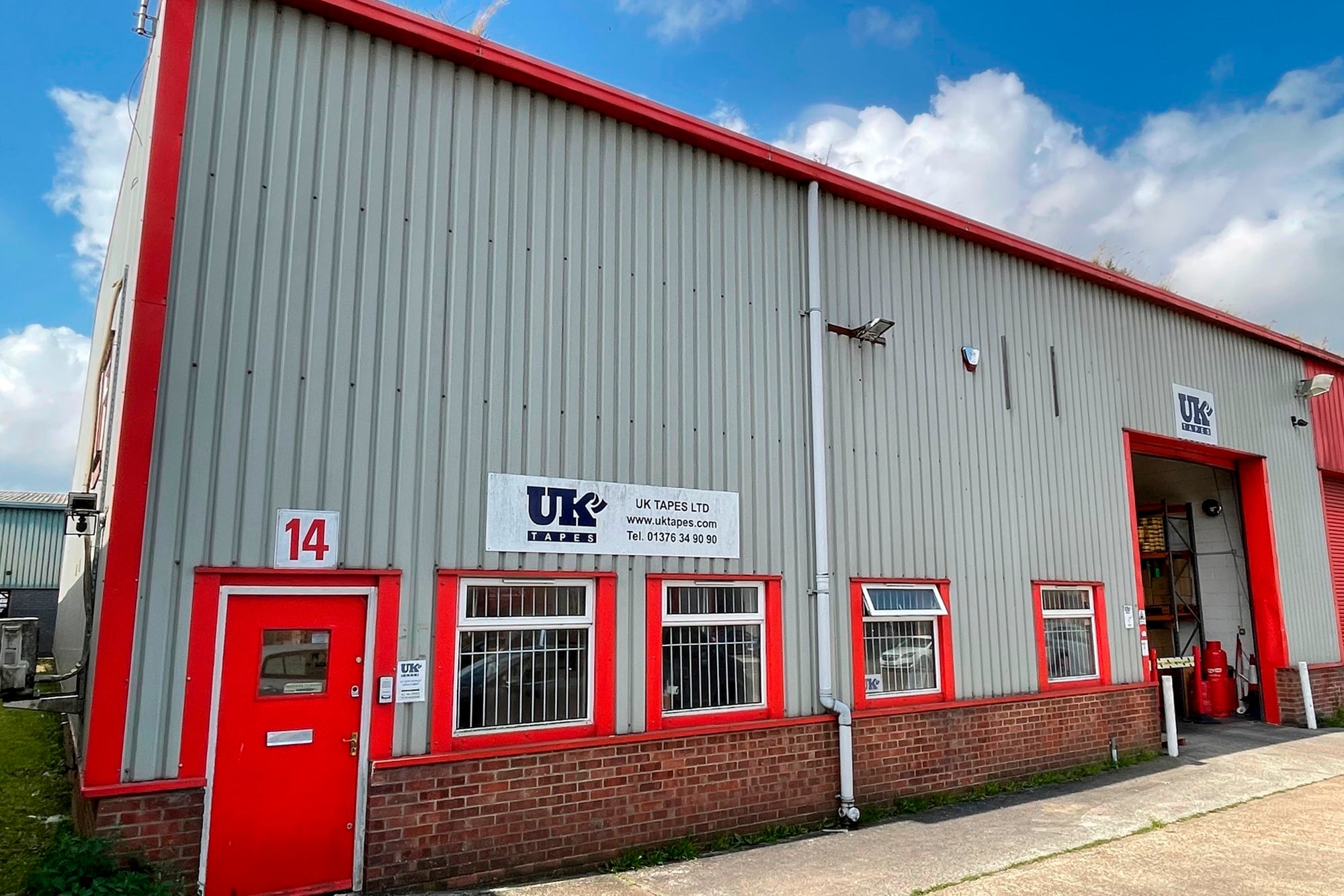 Finch Dr, Braintree for sale Primary Photo- Image 1 of 1