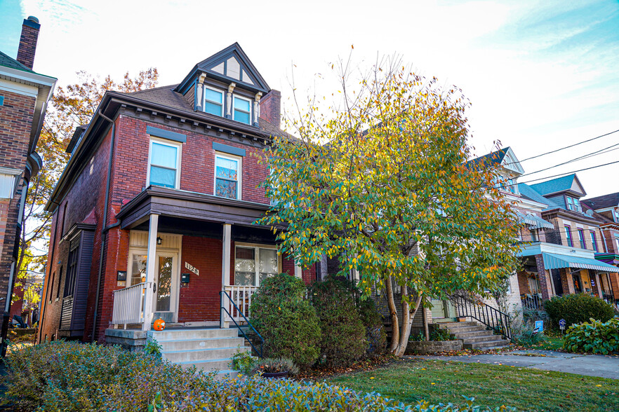 1128 N Saint Clair St, Pittsburgh, PA for sale - Primary Photo - Image 1 of 1