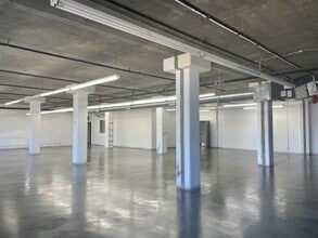 1501 Santee St, Los Angeles, CA to rent Building Photo- Image 2 of 6