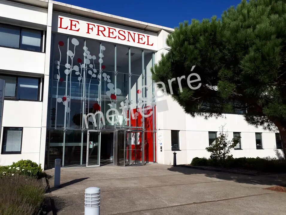 Office in Saint-Herblain to rent Building Photo- Image 1 of 3