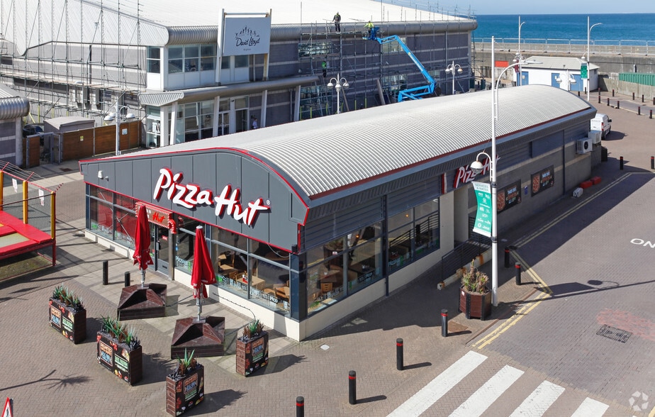 Marina Way, Brighton to rent - Building Photo - Image 3 of 3