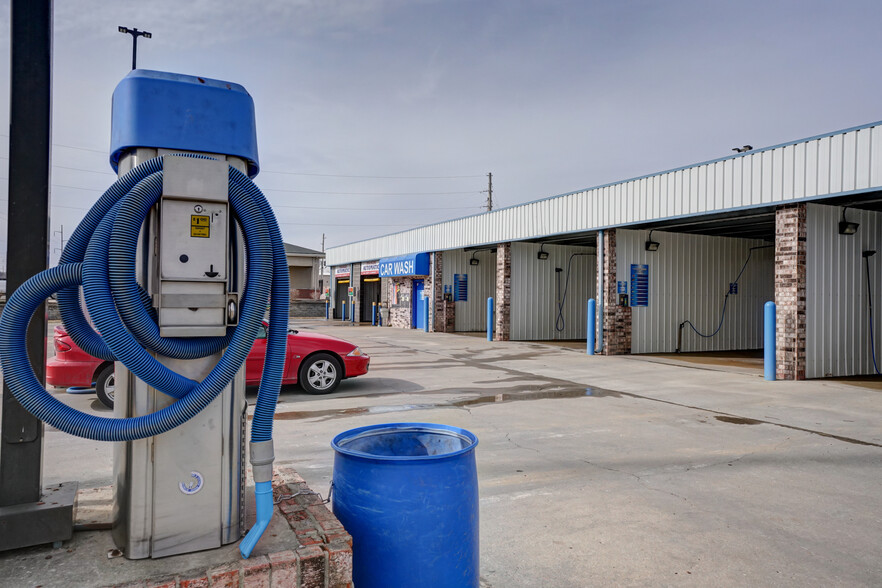 Car Wash Portfolio portfolio of 2 properties for sale on LoopNet.co.uk - Building Photo - Image 3 of 50