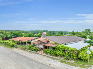 More details for 903 S Avenue G, Clifton, TX - Retail for Sale