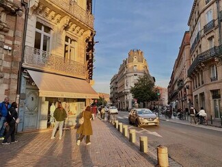 More details for 9 Place D'Assezat, Toulouse - Office to Rent