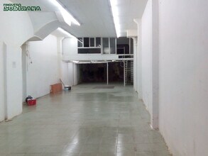 Retail in Igualada, Barcelona to rent Interior Photo- Image 1 of 6