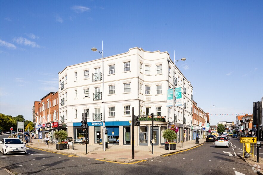 60 High St, Walton On Thames to rent - Primary Photo - Image 1 of 2