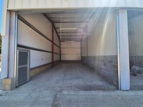 Hall Rd, Hopton to rent Interior Photo- Image 1 of 2