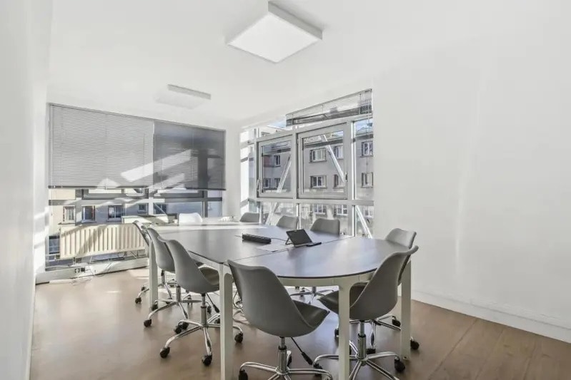 Office in Paris for sale - Building Photo - Image 1 of 8