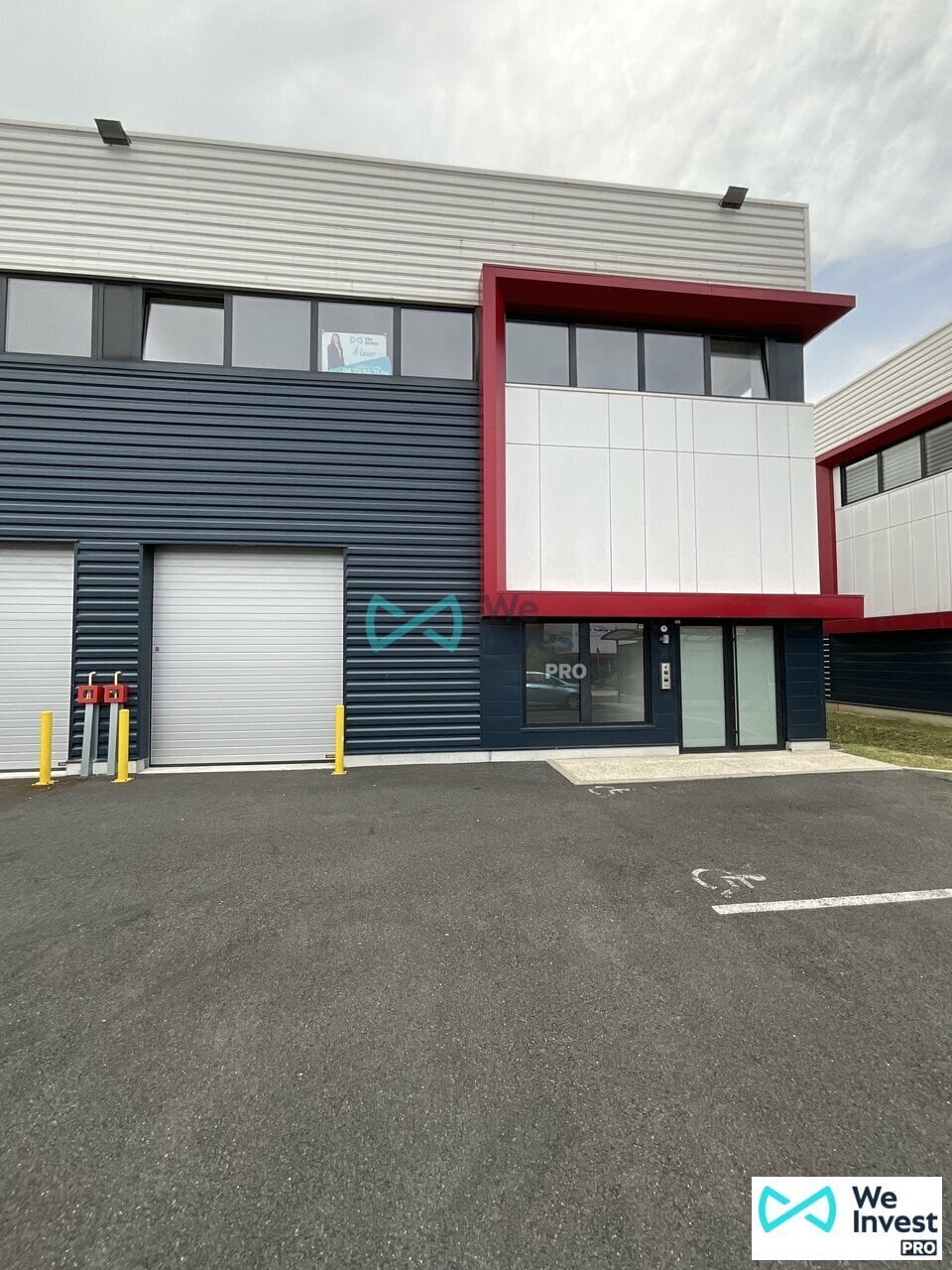 Office in Chanteloup-en-Brie to rent Building Photo- Image 1 of 12
