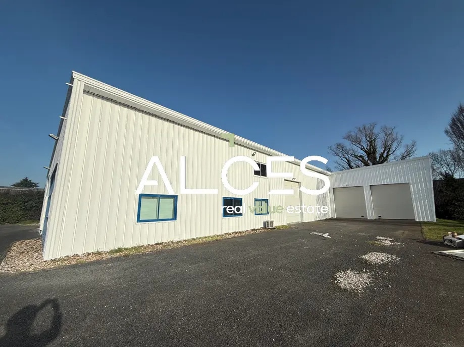 Light Industrial in Blanquefort to rent Building Photo- Image 1 of 5