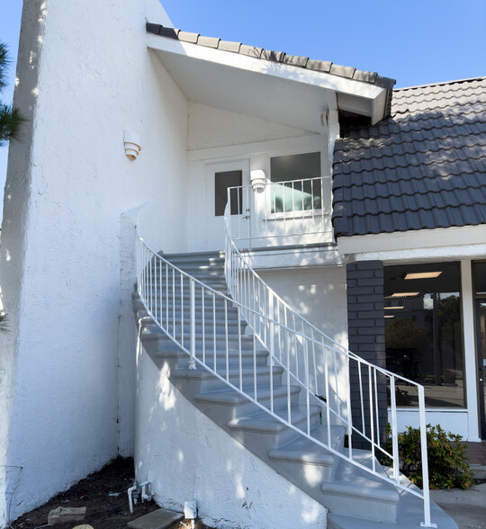 1009 Torrance Blvd, Redondo Beach, CA for rent - Building Photo - Image 2 of 10