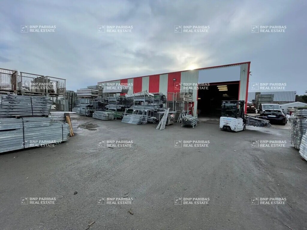 Vente Local d'activités 649 m² - Photo 1