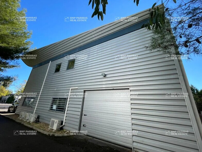 Office in Montpellier to rent - Primary Photo - Image 3 of 18