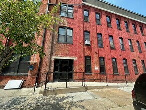 441 E Market St, York, PA for rent Building Photo- Image 1 of 8