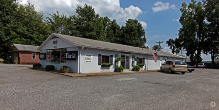 4520 Wilkinson Blvd, Gastonia, NC for sale Primary Photo- Image 1 of 3