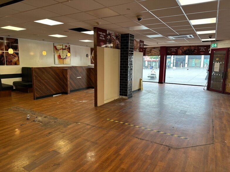 17-20 Williamson Sq, Liverpool to rent - Building Photo - Image 3 of 8