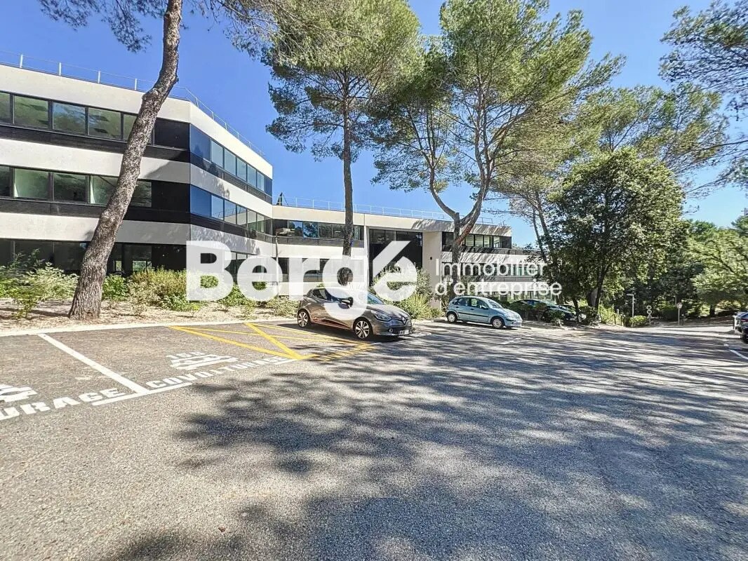 Office in SOPHIA ANTIPOLIS to rent Building Photo- Image 1 of 11