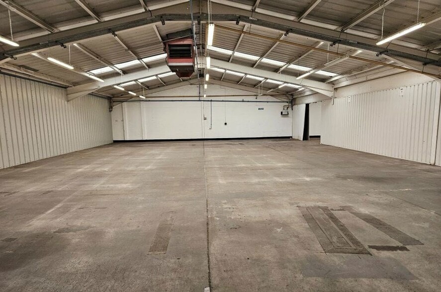 Telford Rd, Glenrothes to rent - Interior Photo - Image 2 of 6