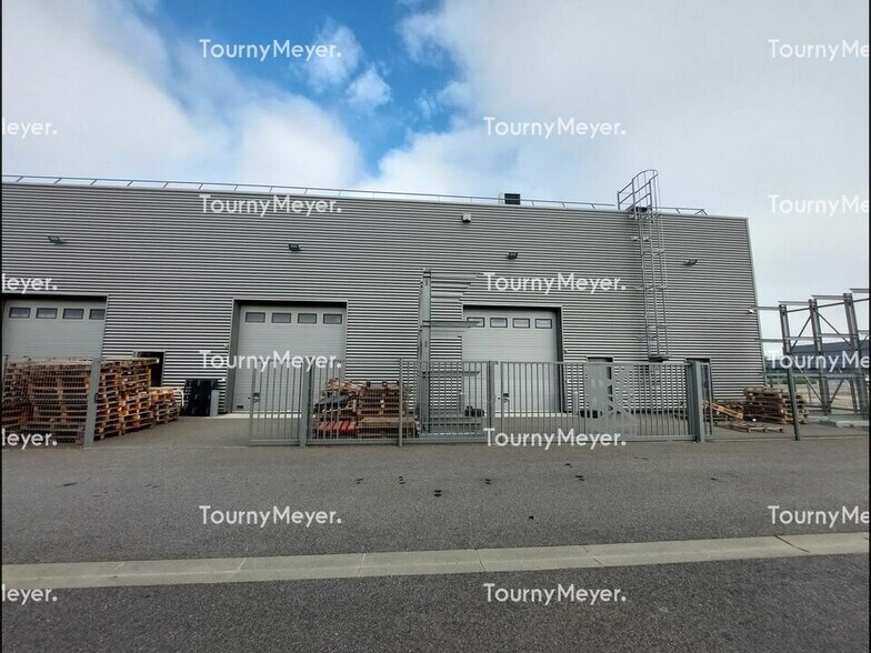 3 Ter Chemin De La Chasse, Colomiers to rent - Building Photo - Image 2 of 7